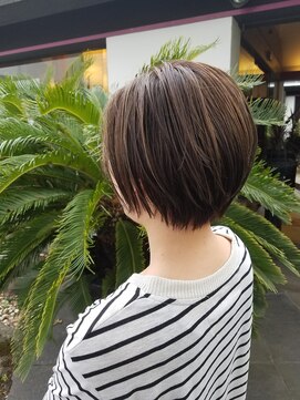 テテ ヘアーアンドスパ(tete) ショート