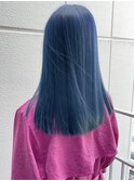 ネイビーブルー・切りっぱなしロブヘア