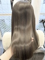 ココ 本八幡(KOKO)&nbsp;#黒髪#小顔#クラゲヘアー#オリーブグレー#ココアベージュ#美髪