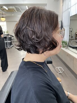 ユノ(juno) 【中目黒】前下がりショートボブの楽チンパーマスタイル！