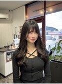 韓国風小顔ヘアゆるふわロング黒髪暗髪スタイル