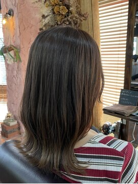 ロッソバイアルター 鎌取(ROSSO by aL-ter) 【ネビージュ/ボブルフ/黒髪カタログ】千葉香奈