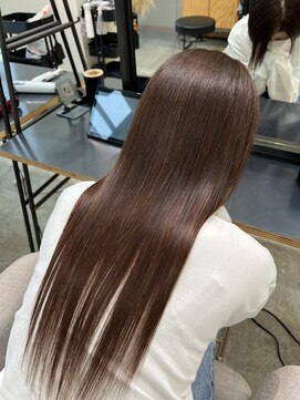 ラヴィエ(RAVIE) 【半田・髪質改善】縮毛矯正/トリートメント/マンツーマン