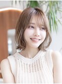 20代30代大人かわいいこなれミディくびれレイヤーベージュカラー