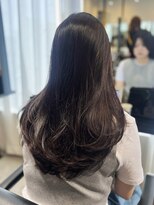 リス バイ ソヨン(Lis by SOYON)&nbsp;黒髪/グレーベージュ/レイヤーロング/前髪パーマ/髪質改善
