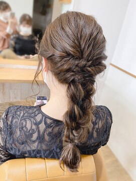 ゴコチ(5cochi) 【天女目】編みおろしヘアセット