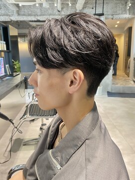 ノブレス ノアール(NOBLESSE NOIR) 韓国風メンズセンターパート/ニュアンスパーマ