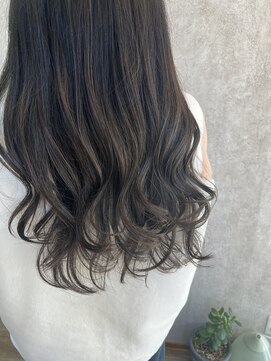 コス(COS) 【COS/平塚/加藤】全世代に大人気カラー★グレーベージュ。