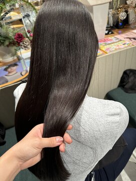 ギネス(Giness) 髪質改善トリートメント【小顔/ワンレン/ボブルフ】