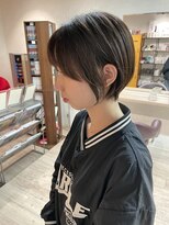 コワファーストナガサキシャンプーボーイ(COIFF1RST NAGASAKI SHAMPOO BOY)&nbsp;大人ショートボブ丸みショートカットマッシュショート前髪あり