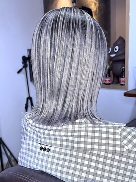 ブレイズヘアー(BLAZEhair) 【脱白髪染め】ホワイトバレイヤージュ×ブリーチ2回