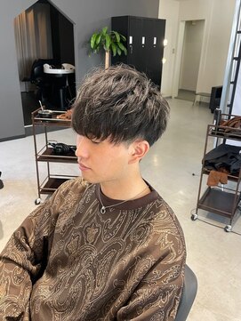 メンズサロン キング 高槻店(Men’s salon K!ng) 波巻きツイストスパイラルパーマ/フェザーパーマ/眉毛/メンズ