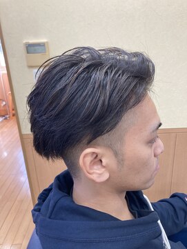 サイドバックツーブロスタイル