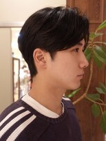 ビュートリアム265(BEAUTRIUM 265)&nbsp;刈り上げすぎないメンズヘア メンズセンターパート