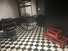 ミスター(Mr,)の雰囲気(メインフロアとは別空間で癒しをご提供致します。)