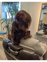 ももいろかぶとむし&nbsp;【朝の時短】ムースを揉み込むだけ！洗練されたスパイラルパーマ