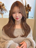 ヴィンス(vince)&nbsp;レイヤー/くびれ巻き/顔周りカット