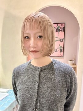 ヒビヲ 天神警固(HIBIO) 顔周りレイヤーカットダブルカラーケアブリーチレイヤーボブ