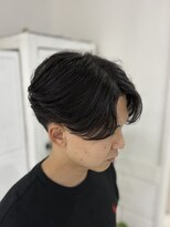 トイロ(toiro) 横顔がカッコ良すぎる!毛流れセンターパート♪