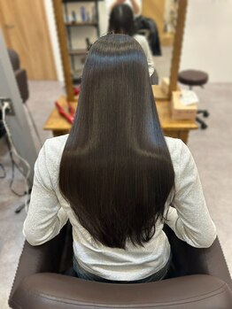 髪質改善/縮毛矯正サロン Ririi【リリイ】【11/8 NEWOPEN(予定)】の写真/【諫早/11月上旬OPEN】マンツーンで髪質の変化をしっかり見極めるから「通うたびに綺麗になる」を実感!