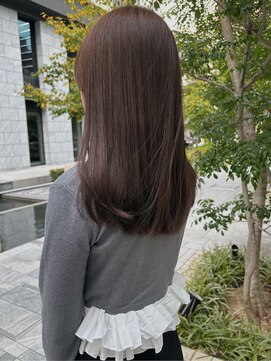 イルフレール(ill frere) ぱつっと　お顔まわりカット　レイヤー　中津　豊崎