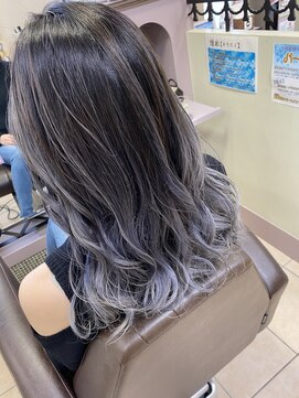 アールモンドヘア新世界 アッシュグレー♪