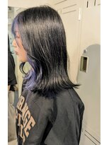 エスク オブ ヘアー(SQ of hair)&nbsp;black×Blueイメチェンインナーカラー　美髪セミロング