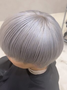 シェイト(ciate) ホワイトシルバー