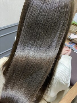 カミケン 清明店(kamiken.) ツヤ潤い透明感アッシュベージュ美髪ロング【カミケン清明店】