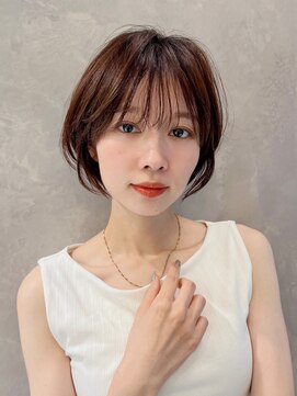 トルネード(TORNADO) 大人ショート前髪ありひし形丸み透明感カラー丸顔面長K20240704