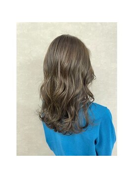 フンヌフンヌ セカンド インパクト(funnufunnu 2nd IMPACT) オリーブブラウン【北戸田】