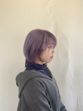 ジュリア(Giulia) ブリーチオンカラー/バイオレット/レイヤーカット
