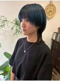個性派マレットヘア丸みマッシュブルーカラーミディ20代30代40代
