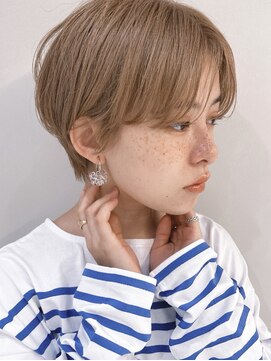 サーカス バイ ビュートリアム 青山(CIRCUS by BEAUTRIUM) マッシュショート 前髪長めショート 丸み ショートカット