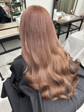 ネウィ 八王子(newi) Rina 透明感ピンクベージュ