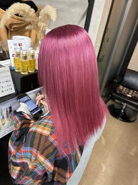 トリコ(ToricO) ピンクベージュ ダブルカラー ブリーチカラー チェリーレッド