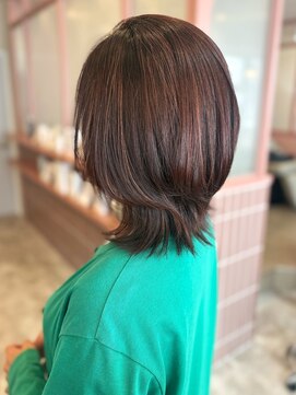 フラワーズ(Flowers) チェリーブラウン くびれヘア 髪質改善 顔周りカット 白髪染め