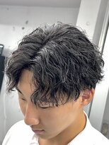 オーバル ジングウマエ(OVARL jingumae)&nbsp;縦落ちツイストスパイラルセンターパート