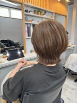 コロレ(COLORE)&nbsp;ふんわり丸みと外ハネの大人可愛いボブレイヤー