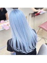 アン(Hair make un)&nbsp;ペールブルー/ホワイトカラー/ハイトーン/ブリーチ髪質改善