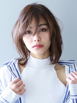 ザビー(THE B) フェミニンボブ