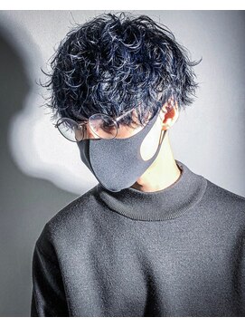 ジゼル(gisele) (石川)ブルーブラックパーマ風スタイル