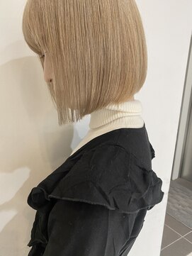 アライブ ハラジュク(ALIVE harajuku) ホワイトベージュ