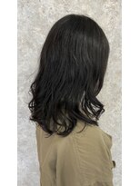 シュガービー(SUGAR-B)&nbsp;【SUGAR-B】黒髪ミディアムパーマスタイル