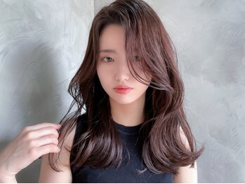 ヘアーズ ベリー 伏見桃山店(hairs BERRY)の写真/【カット＋ファッションカラー¥7370】トレンドを取り入れたスタイル提案で価格以上の仕上がりに◎