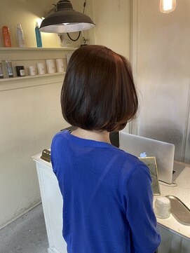 ロロ(ro-ro) 【恵比寿 ro-ro】少し動きのある丸みボブ