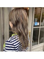 ロロネー 豊中(Lolonois)&nbsp;白髪ぼかしハイライト×【髪質改善】マグネットカラー