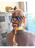 大人可愛いヘアアレンジ 編み込みまとめロングヘア