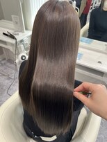 ヨンセンチメートルヒロサカ(4cm HIROSAKA)&nbsp;透明感ブラウン