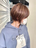 エール(a:le) 白髪ぼかしハイライト ショートカット×バレイヤージュ